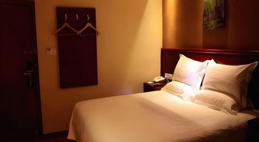 Greentree Inn Xi'An Bell And Drum Tower Food Street Ancient City Wall Ximen Express Hotel Esterno foto