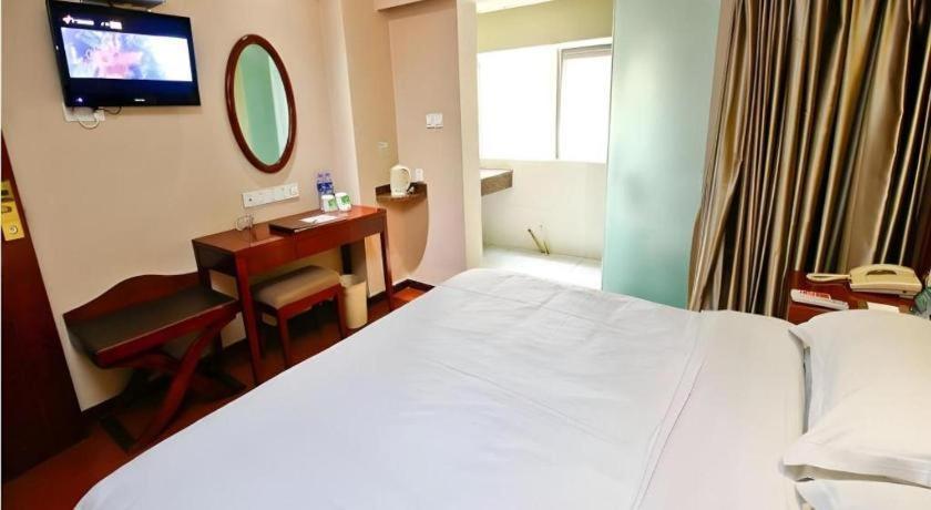 Greentree Inn Xi'An Bell And Drum Tower Food Street Ancient City Wall Ximen Express Hotel Esterno foto